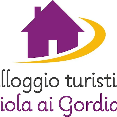 Tourist Viola Ai Gordiani